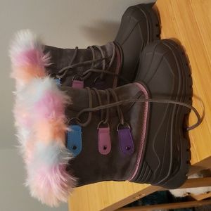 NWOT girls' winter boots size 1